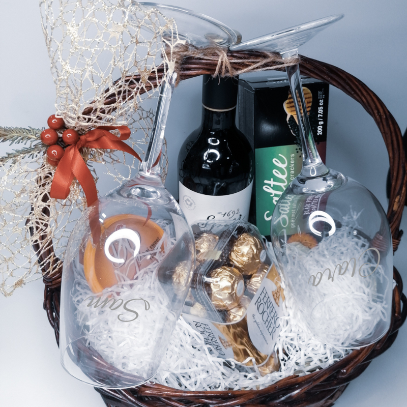 Cuddle Hamper for Two